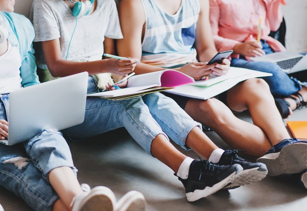 UCESR 聯合華人企業社會責任慈善基金